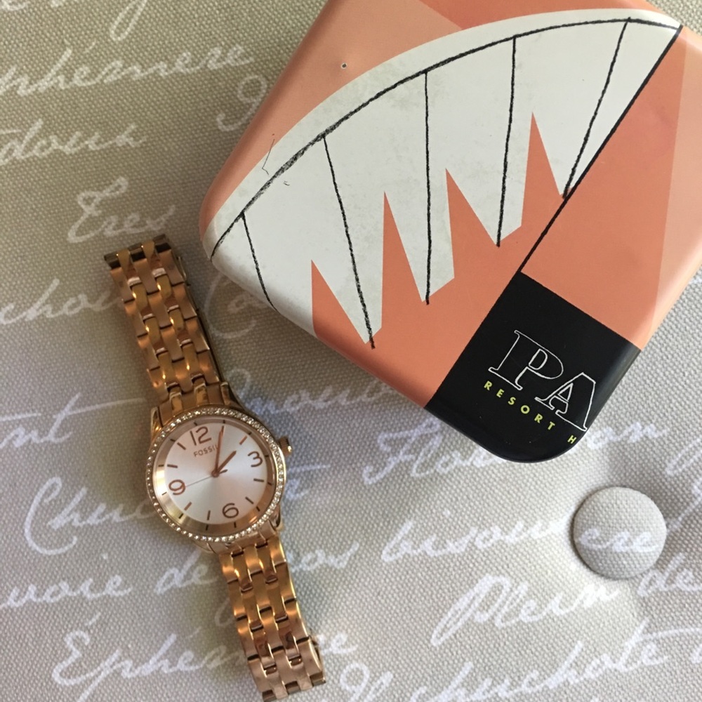 NEVER WORN FOSSIL WATCH WITH BOX